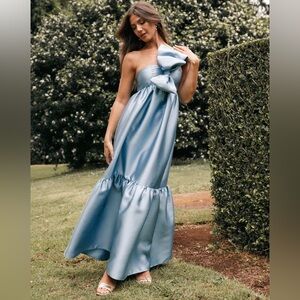 BETINA BOW FRONT MAXI DRESS - BLUE